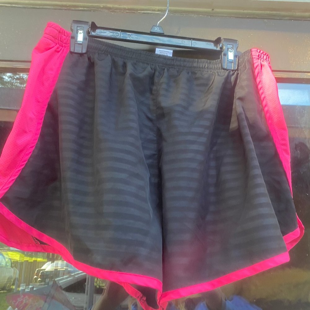 XPBX PRO ATHLETICBLACK/PINK SHORT PANT SIZE XL